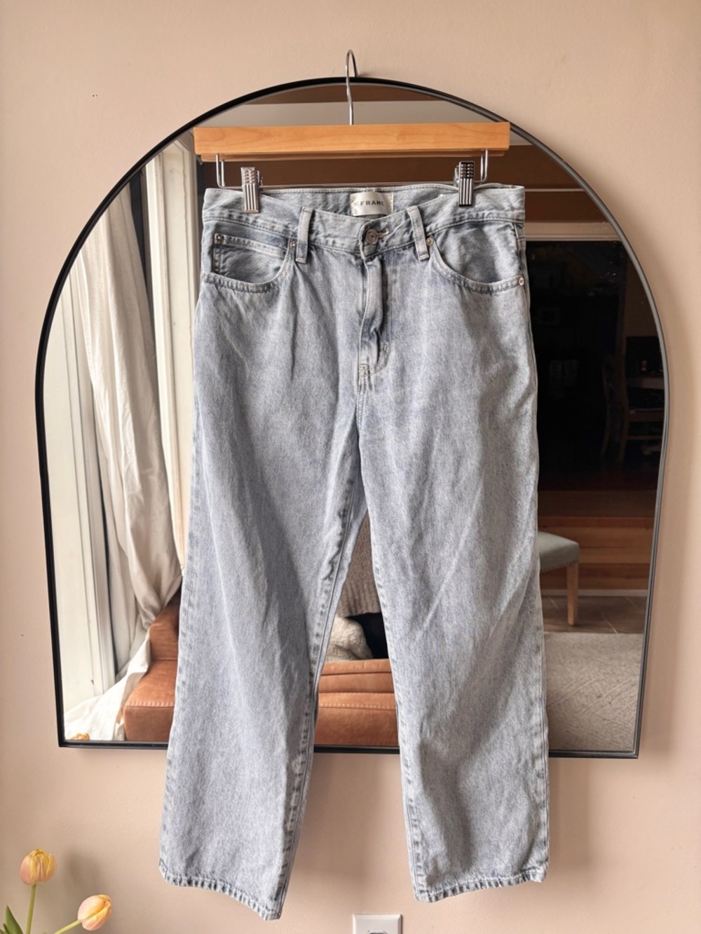 FRAME | the hang light wash denim | size 26 - Picture 4 of 5